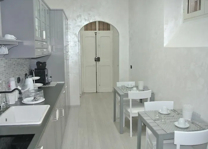 Insula Urbis Hotel *